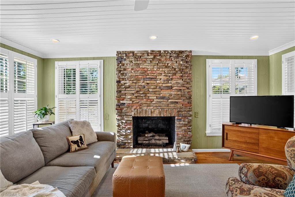 Stick/Site Built at 2219 W Friendly Avenue, Greensboro NC 27403, photo 19 of 50