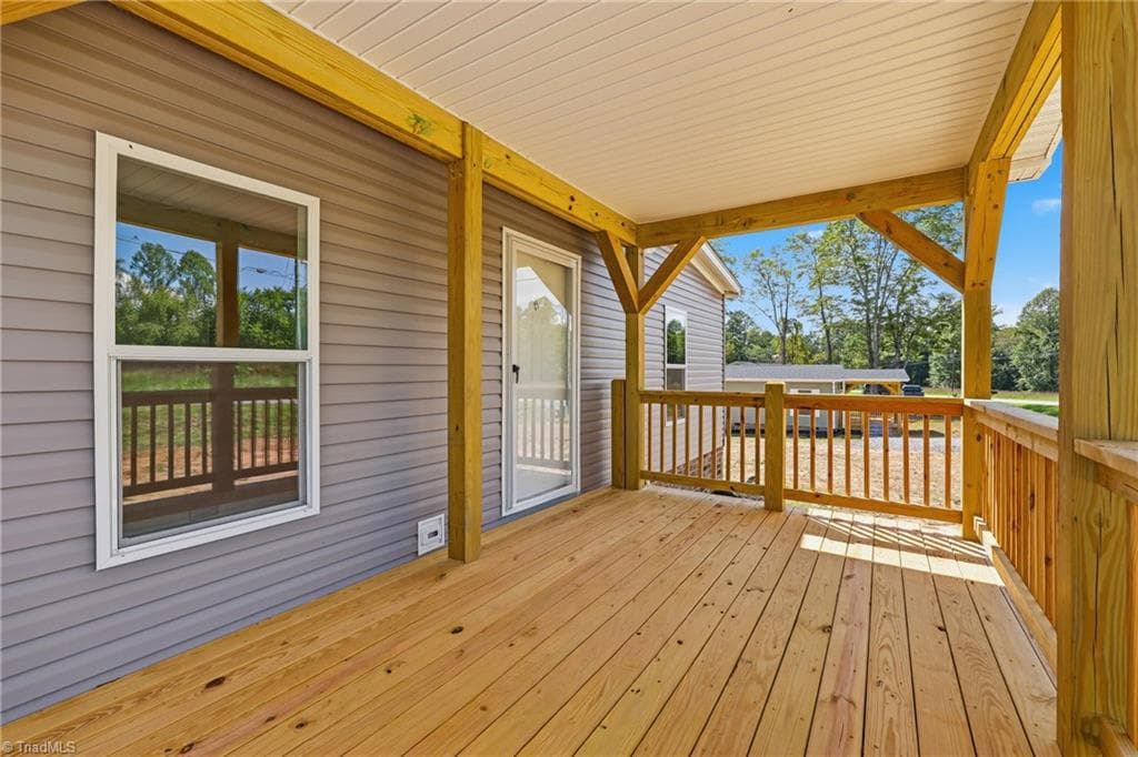 Manufactured Home at 277 Glenn Dancy Road, Hays NC 28635, photo 5 of 37