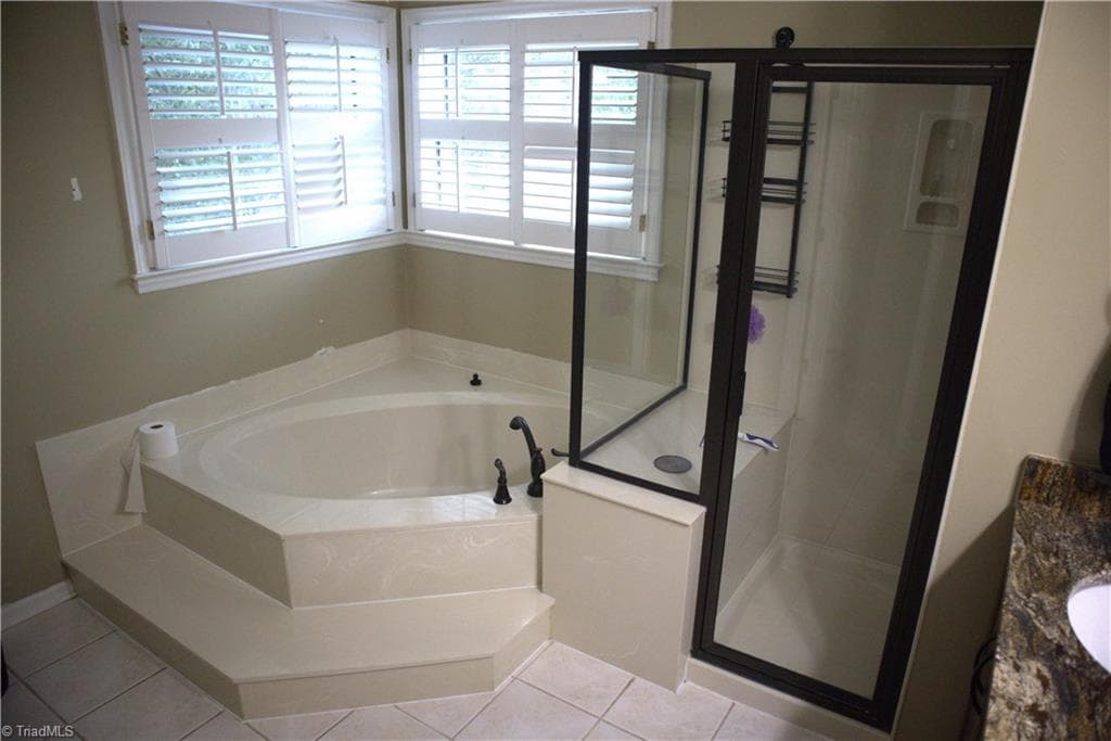Stick/Site Built at 5805 Starboard Drive, Greensboro NC 27410, photo 26 of 41