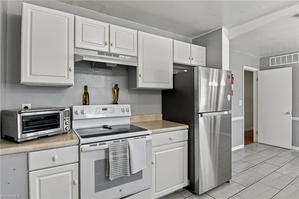 Stick/Site Built at 203 Capistrano Drive, Winston-Salem NC 27103, Winston-Salem, photo 13 of 33