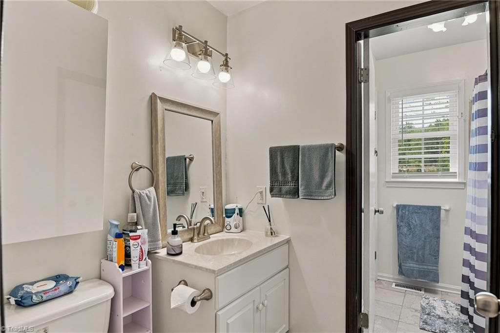 Stick/Site Built at 203 Capistrano Drive, Winston-Salem NC 27103, Winston-Salem, photo 17 of 33