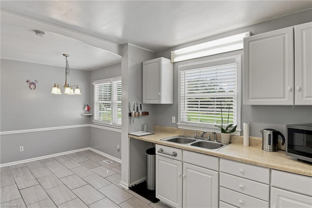 Stick/Site Built at 203 Capistrano Drive, Winston-Salem NC 27103, Winston-Salem, photo 12 of 33