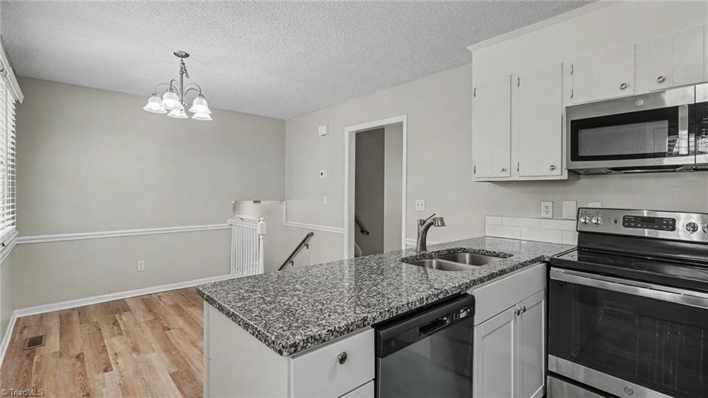 Stick/Site Built at 1115 Castlegate Drive, Winston-Salem NC 27103, Winston-Salem, photo 6 of 19