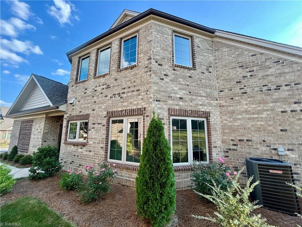 Stick/Site Built at 4743 Willowstone Drive, High Point NC 27265, photo 12 of 40