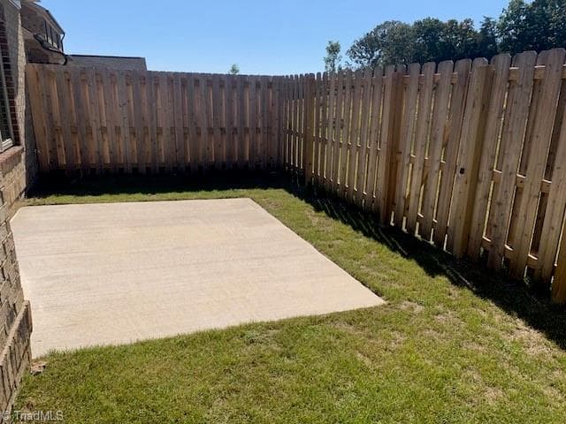 Stick/Site Built at 4743 Willowstone Drive, High Point NC 27265, photo 9 of 40