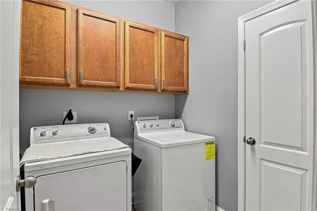 Stick/Site Built at 6246 Langdon Village Court, Clemmons NC 27012, photo 26 of 30