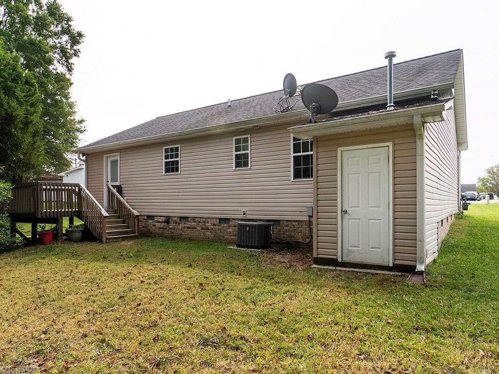 Stick/Site Built at 104 Taylors Court, Burlington NC 27217, Burlington, photo 30 of 35