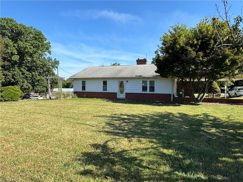 Stick/Site Built at 200 W King Street, King NC 27021, King, photo 11 of 92