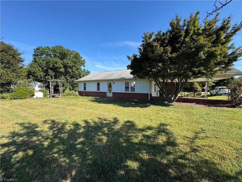 Stick/Site Built at 200 W King Street, King NC 27021, King, photo 5 of 92