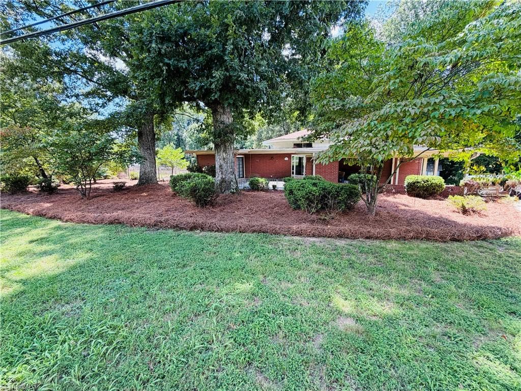 Stick/Site Built at 1031 Country Lane, Winston-Salem NC 27107, Winston-Salem, photo 46 of 47