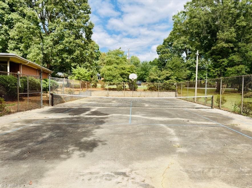 Stick/Site Built at 1031 Country Lane, Winston-Salem NC 27107, Winston-Salem, photo 36 of 47