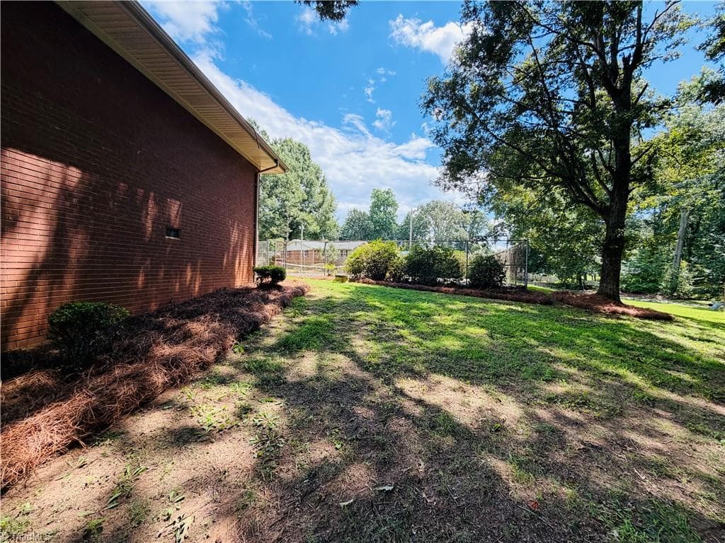 Stick/Site Built at 1031 Country Lane, Winston-Salem NC 27107, Winston-Salem, photo 45 of 47
