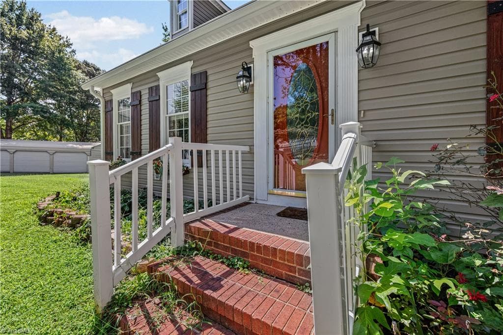 Stick/Site Built at 7508 meadowgreen Court, Tobaccoville NC 27050, photo 6 of 50