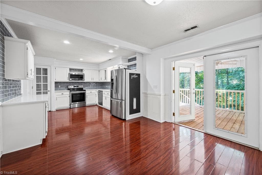 Stick/Site Built at 7508 meadowgreen Court, Tobaccoville NC 27050, photo 10 of 50