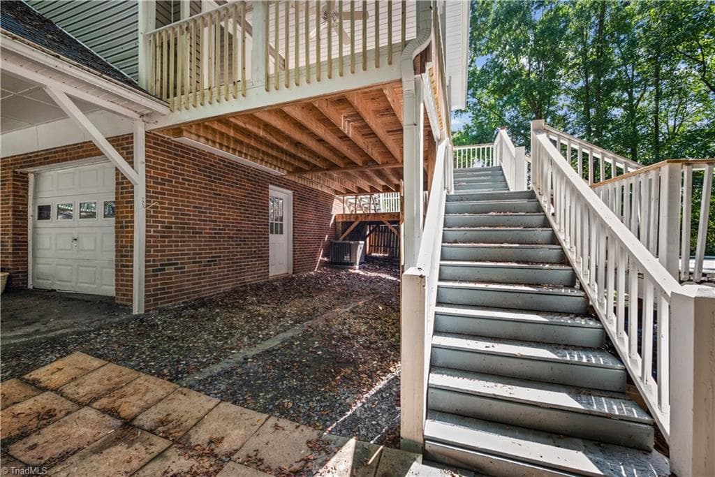 Stick/Site Built at 7508 meadowgreen Court, Tobaccoville NC 27050, photo 48 of 50