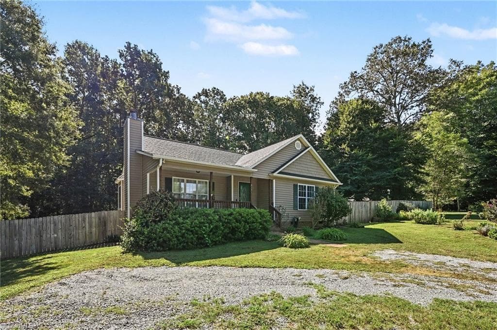 Stick/Site Built at 4141 Whispering Oaks Court, Graham NC 27253, photo 22 of 24