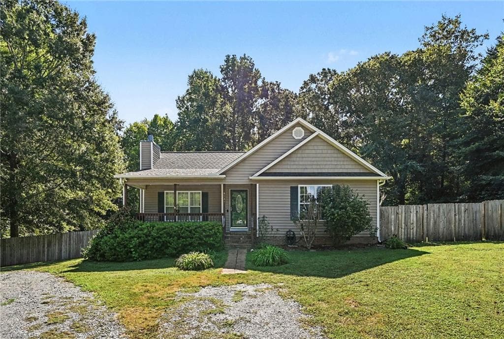 4141 Whispering Oaks Court, Graham NC 27253