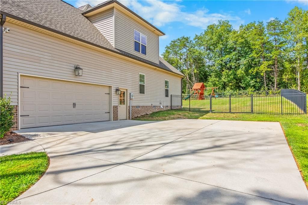 Stick/Site Built at 7114 Rae Farms Way, Greensboro NC 27455, photo 35 of 47