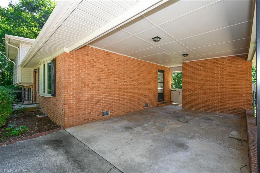 Stick/Site Built at 4025 Sedgewood Lane, Greensboro NC 27407, photo 36 of 40