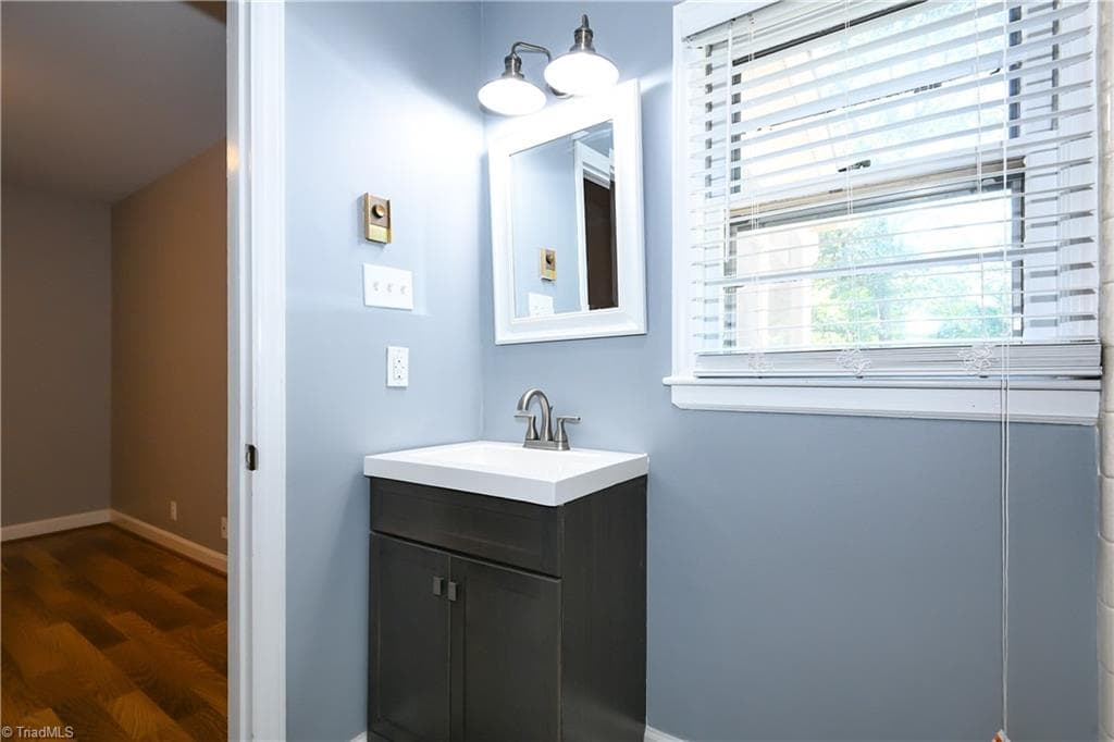 Stick/Site Built at 4025 Sedgewood Lane, Greensboro NC 27407, photo 28 of 40