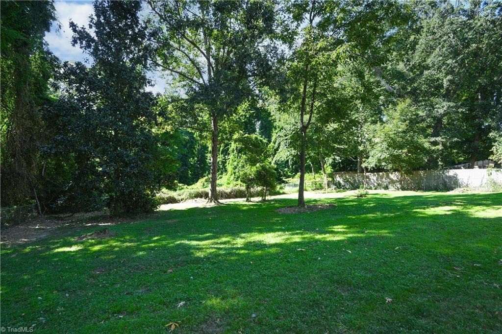 Stick/Site Built at 4025 Sedgewood Lane, Greensboro NC 27407, photo 34 of 40