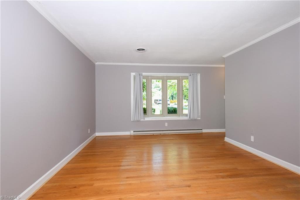 Stick/Site Built at 4025 Sedgewood Lane, Greensboro NC 27407, photo 4 of 40