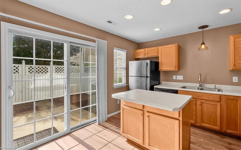 Stick/Site Built at 41 Tannenbaum Circle, Greensboro NC 27410, photo 13 of 32