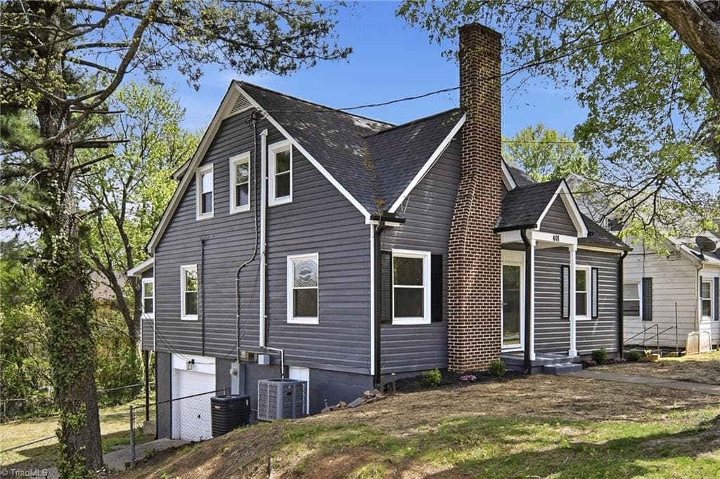Stick/Site Built at 401 S Sunset Drive, Winston-Salem NC 27103