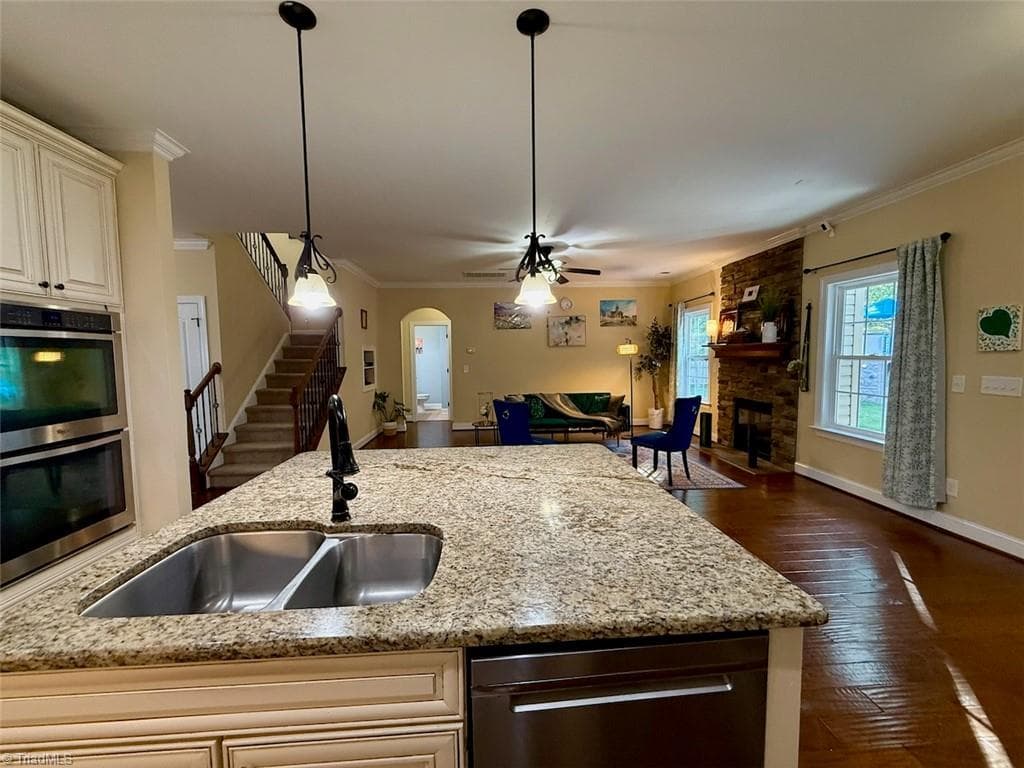 Stick/Site Built at 2227 Dunning Court, High Point NC 27265, photo 13 of 37