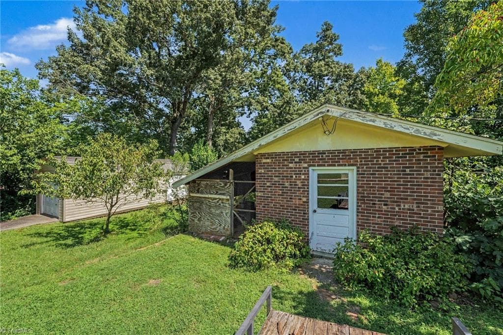 Stick/Site Built at 226 Barber Street, Asheboro NC 27203, photo 36 of 44