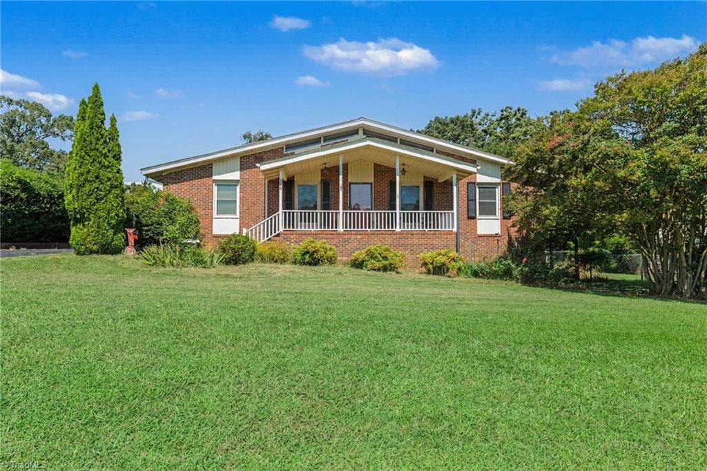 226 Barber Street, Asheboro NC 27203