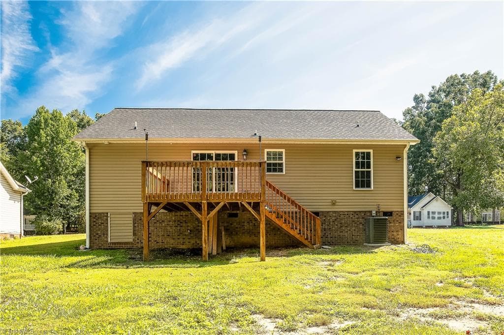 Stick/Site Built at 9 Brandy Wine Drive, Thomasville NC 27360, photo 17 of 19