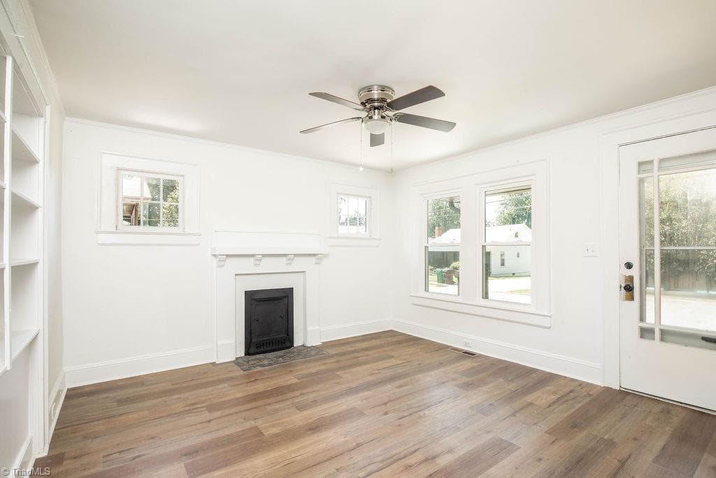 Stick/Site Built at 208 Underhill Street, High Point NC 27260, photo 3 of 14