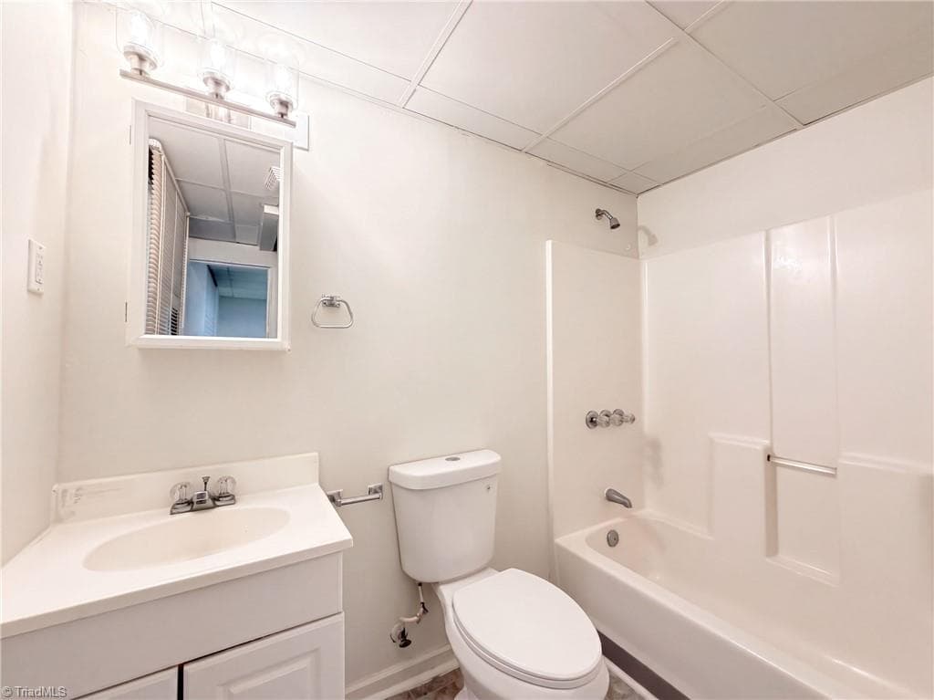 Stick/Site Built at 200 Ridgelea Court, Winston-Salem NC 27104, Winston-Salem, photo 13 of 20