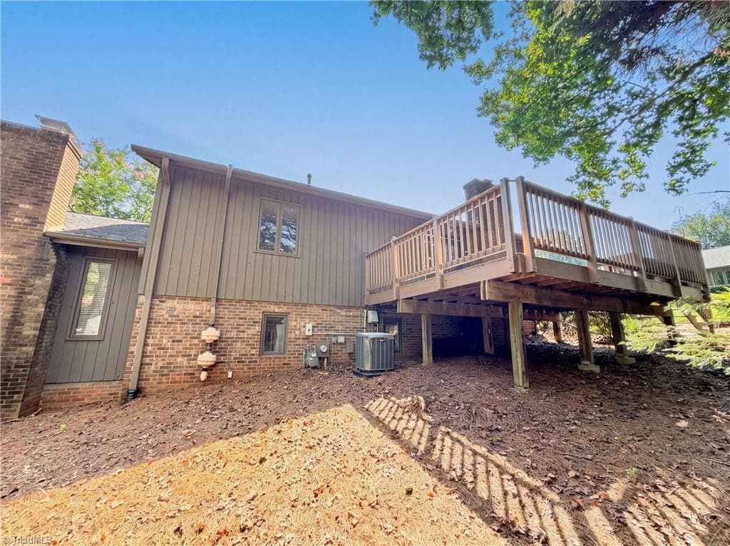 Stick/Site Built at 200 Ridgelea Court, Winston-Salem NC 27104, Winston-Salem, photo 5 of 20