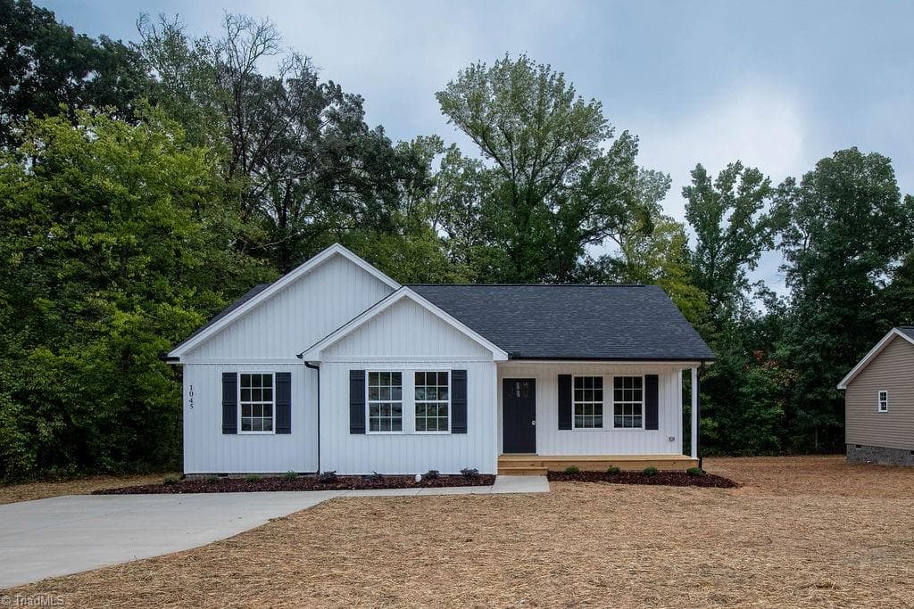 1045 W Holly Hill Road, Thomasville NC 27360