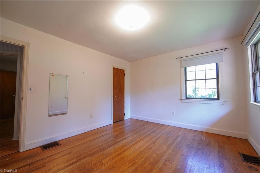 Stick/Site Built at 3425 Pine Valley Road, High Point NC 27265, photo 18 of 27