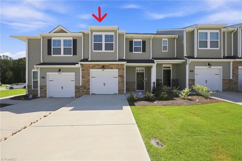 1262 Evelynnview Lane, Kernersville NC 27284