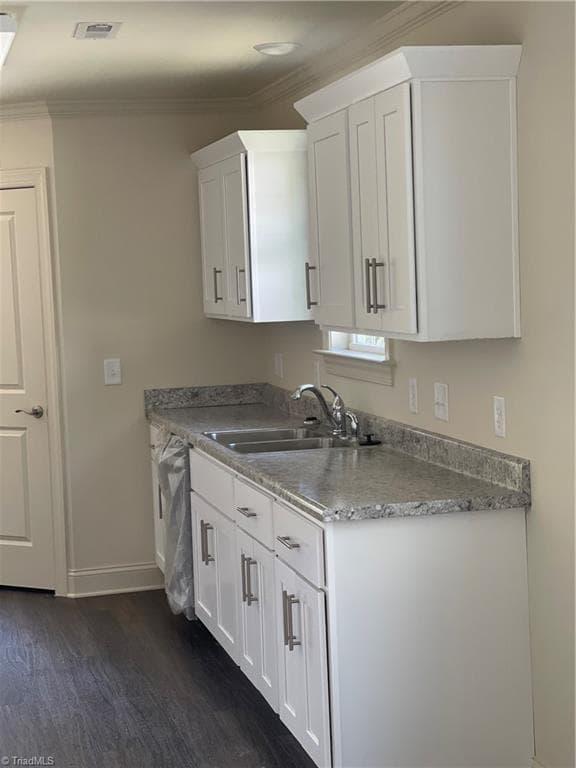 Stick/Site Built at 503 White Oak Street, High Point NC 27260, photo 7 of 29