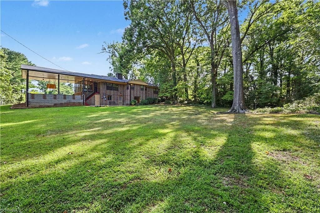 Stick/Site Built at 10 Welloske Drive, Thomasville NC 27360, photo 32 of 38