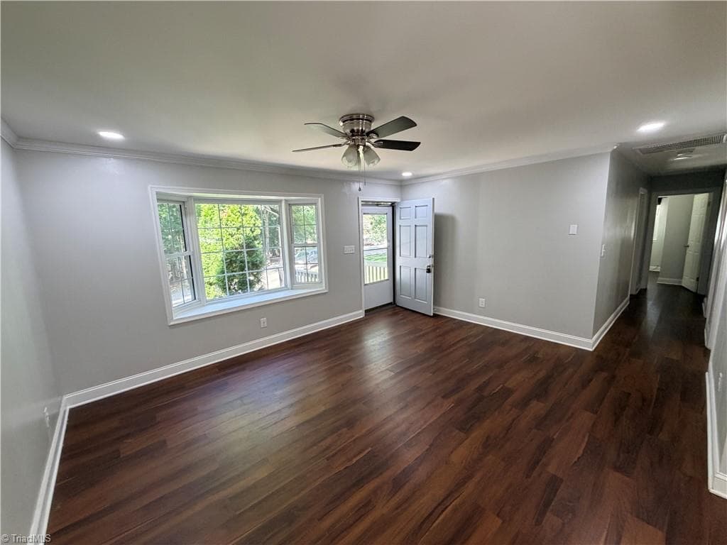 Stick/Site Built at 3950 Cole Avenue, High Point NC 27265, photo 3 of 39