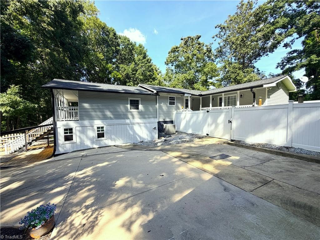 Stick/Site Built at 3950 Cole Avenue, High Point NC 27265, photo 32 of 39