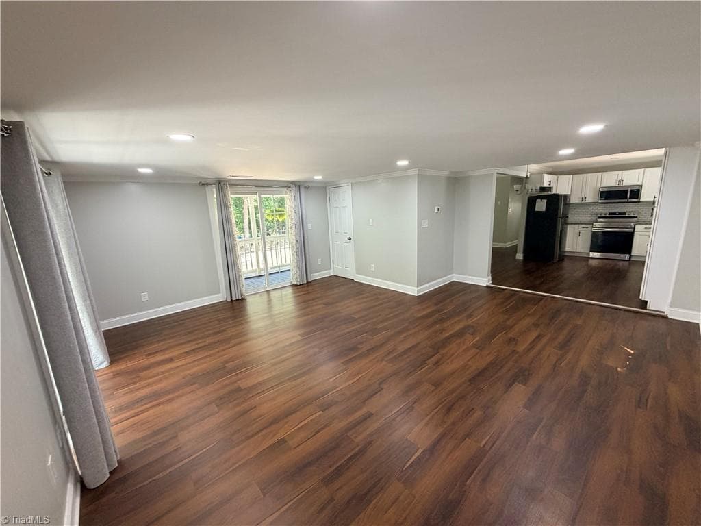 Stick/Site Built at 3950 Cole Avenue, High Point NC 27265, photo 11 of 39