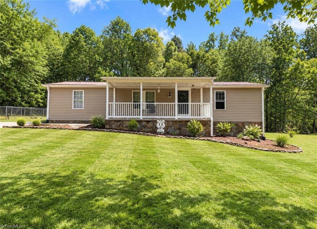 289 Twelve Oaks Drive, Linwood NC 27299