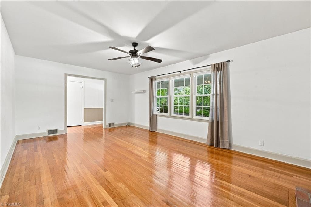 Stick/Site Built at 1407 Bolton Street, Winston-Salem NC 27103, Winston-Salem, photo 5 of 46