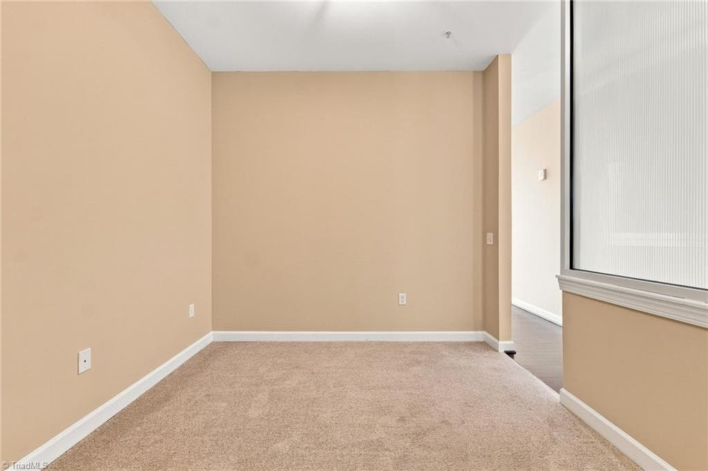 Stick/Site Built at 201 Elm Street # 802, Greensboro NC 27401, photo 9 of 26