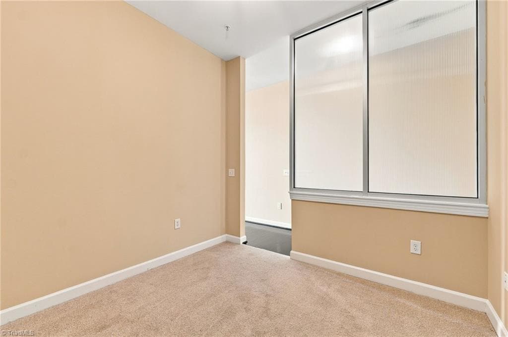 Stick/Site Built at 201 Elm Street # 802, Greensboro NC 27401, photo 8 of 26