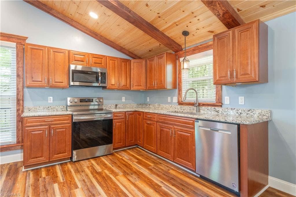 Stick/Site Built at 81 Pine Tree Drive, Roaring Gap NC 28627, photo 22 of 39