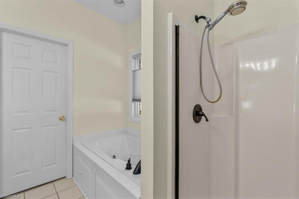 Stick/Site Built at 2729 Red Run Court, High Point NC 27265, photo 16 of 36