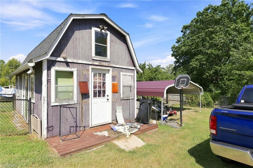 Stick/Site Built at 812 Oak Street, Reidsville NC 27320, photo 32 of 34